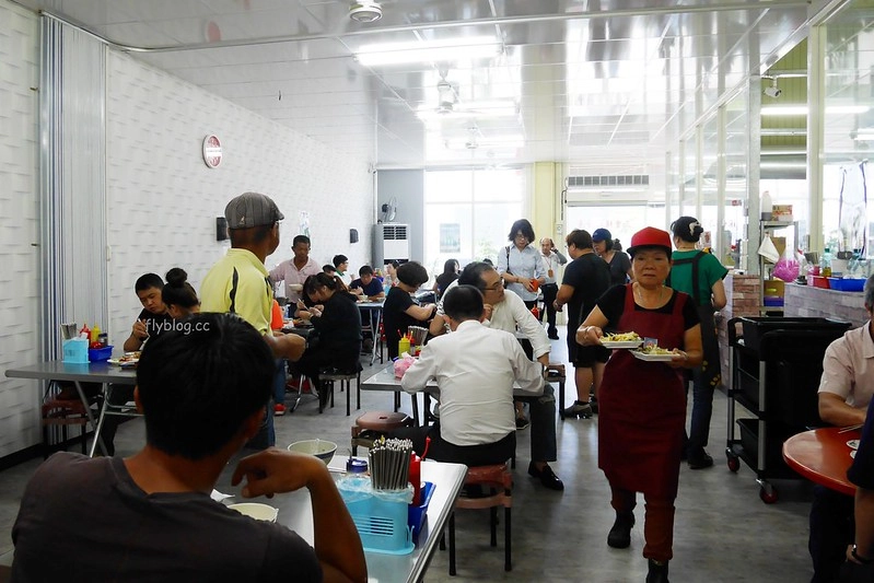 台中南屯|三重埔米粉湯.下午時段不休息,小菜選擇性多 @飛天璇的口袋