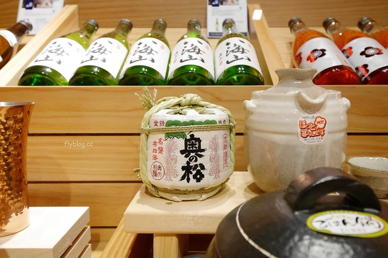 一笈壽司|輕井澤集團最新力作日式壽司品牌,公益路漂亮的清水模建築外觀 @飛天璇的口袋