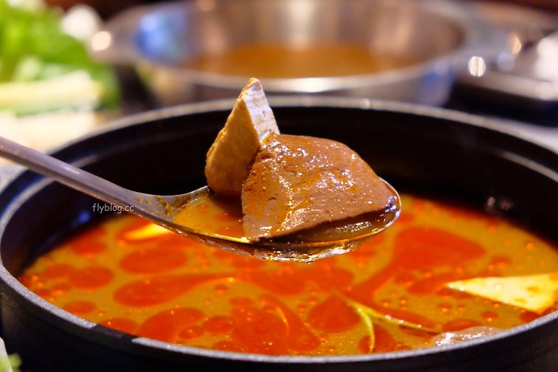 輕井澤火鍋:輕井澤崇德路分店悄悄開幕,北屯吃火鍋又多了一個好選擇 @飛天璇的口袋