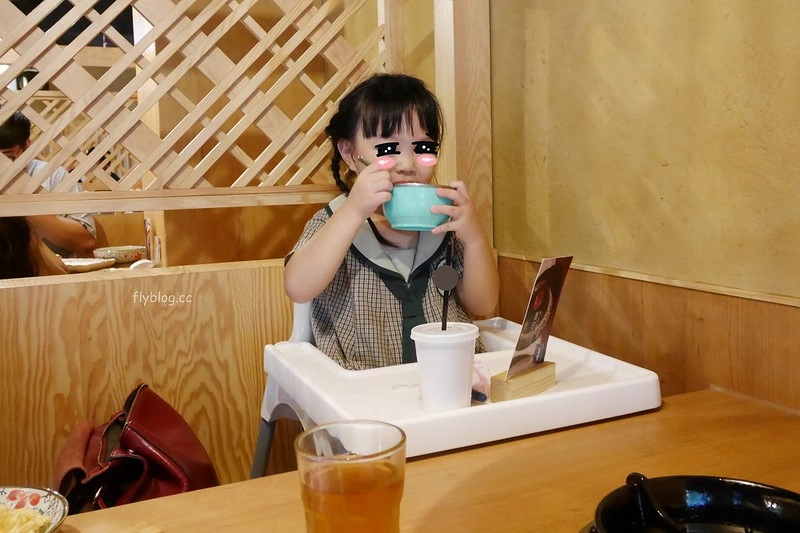 【台中南屯】湯棧公益店,輕井澤三代店,主打古早味麻油雞、燒酒雞,餐點份量多而且有質感 @飛天璇的口袋