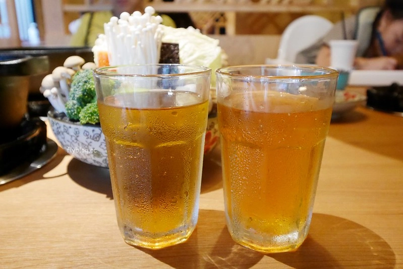 【台中南屯】湯棧公益店,輕井澤三代店,主打古早味麻油雞、燒酒雞,餐點份量多而且有質感 @飛天璇的口袋