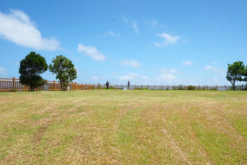 日本沖繩|知念岬公園|海天一色的絕佳美景,沖繩南部最美的觀景台 @飛天璇的口袋