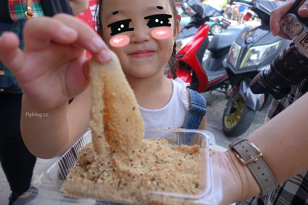 南投草屯|草屯西螺祖傳麻糬.草屯街上也有好吃的西螺麻糬,軟Q好吃濃濃的古早味 @飛天璇的口袋