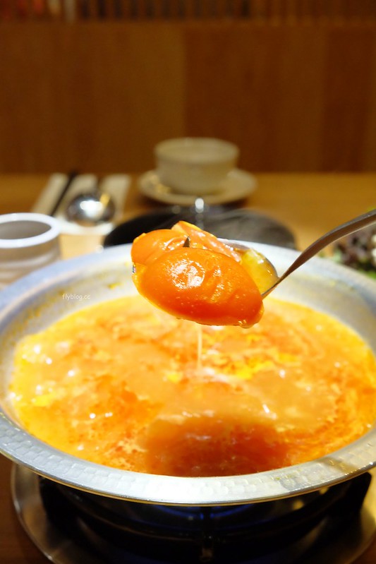 空也蔬食火鍋┃台中西屯:輕井澤集團又一力作,一個人也可以吃小火鍋,湯頭有多種選擇 @飛天璇的口袋