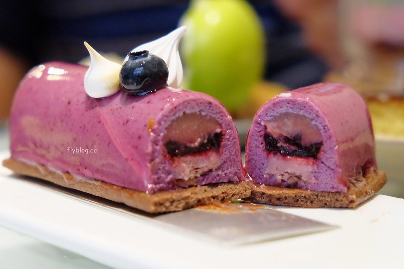 六日甜點專賣店┃台中西區:小巧溫馨的甜點,造型可愛又吸睛,草悟道下午茶甜點推薦 @飛天璇的口袋