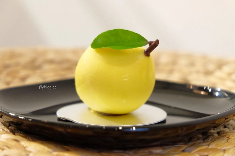 六日甜點專賣店┃台中西區:小巧溫馨的甜點,造型可愛又吸睛,草悟道下午茶甜點推薦 @飛天璇的口袋