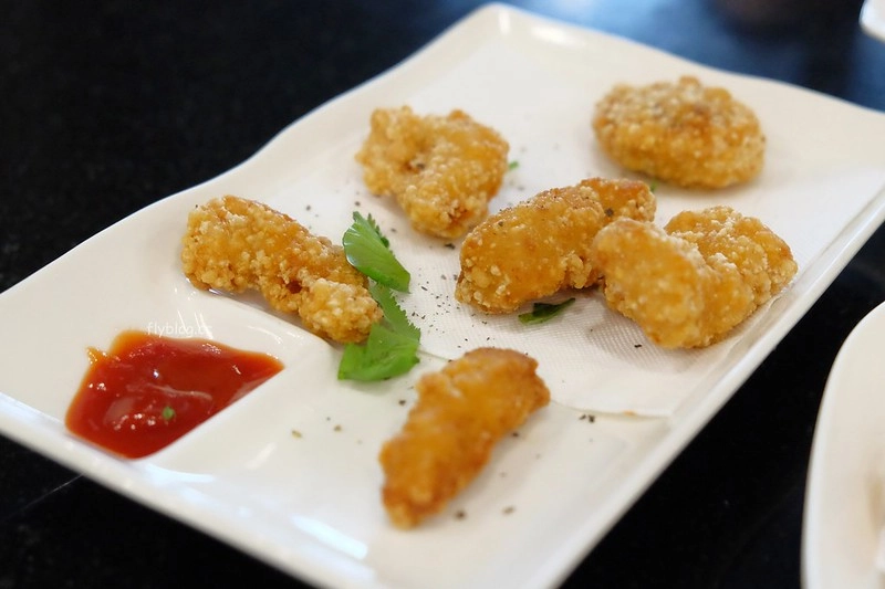 台中北區|翁記泡沫廣場,一中街學子最愛的復古茶坊,招牌烏龍豆干推薦必點 @飛天璇的口袋