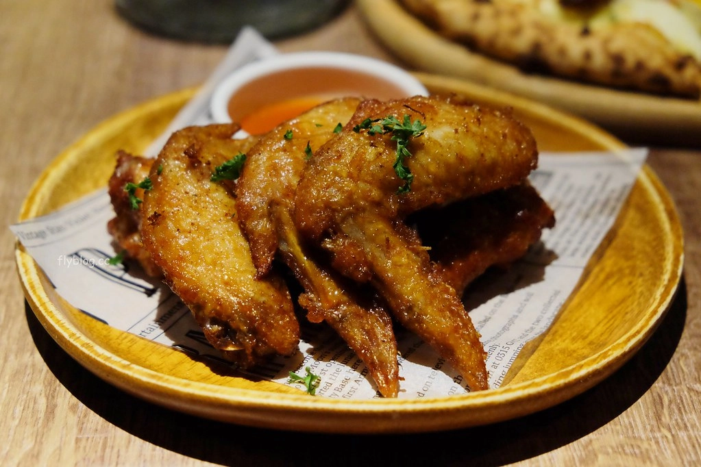 台北信義|請請義大利麵逸仙店,餐點好吃份量又多,披薩甜點也很好吃,台北義式餐廳推薦 @飛天璇的口袋