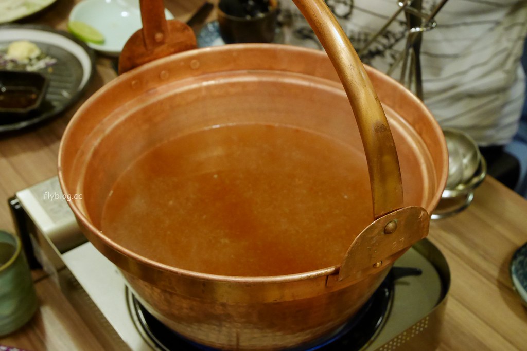 小六食堂|終於吃到傳說中的小六食堂,食材新鮮價格也不貴,根本CP值超高! @飛天璇的口袋