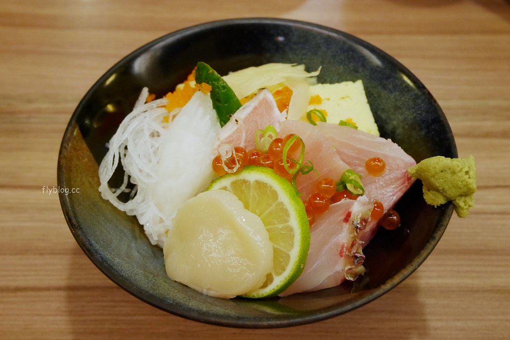 小六食堂|終於吃到傳說中的小六食堂,食材新鮮價格也不貴,根本CP值超高! @飛天璇的口袋