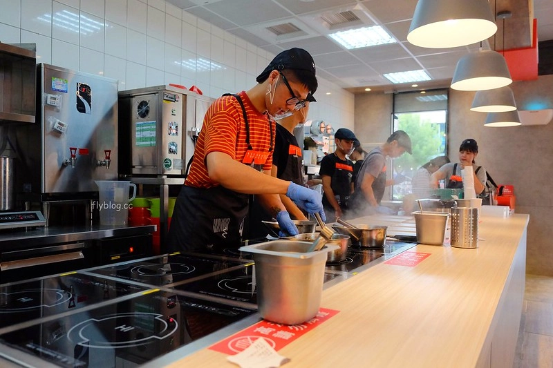 12MINI@台中公益店┃台中南屯:石二鍋的最新品牌,一個人也可以獨享小火鍋,公益路美食餐廳新亮點 @飛天璇的口袋