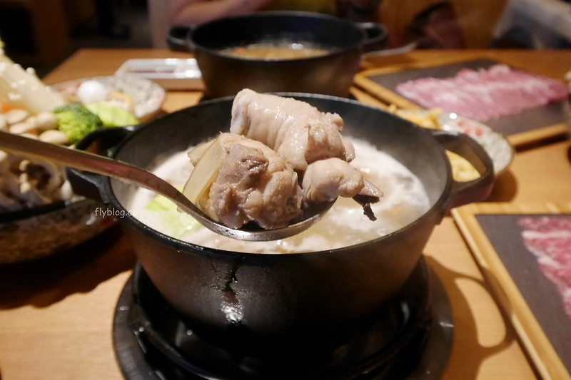 【台中南屯】湯棧公益店,輕井澤三代店,主打古早味麻油雞、燒酒雞,餐點份量多而且有質感 @飛天璇的口袋