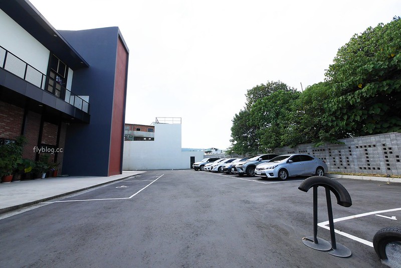 蔡氏釀酒精釀酒廠|充滿歐洲英倫風情的酒廠,用心好拍的萬聖節佈置,還有美味好吃的小酒館 @飛天璇的口袋