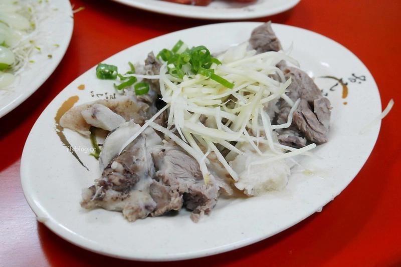 台中南屯|三重埔米粉湯.下午時段不休息,小菜選擇性多 @飛天璇的口袋