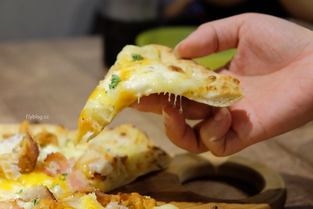 台北信義|請請義大利麵逸仙店,餐點好吃份量又多,披薩甜點也很好吃,台北義式餐廳推薦 @飛天璇的口袋