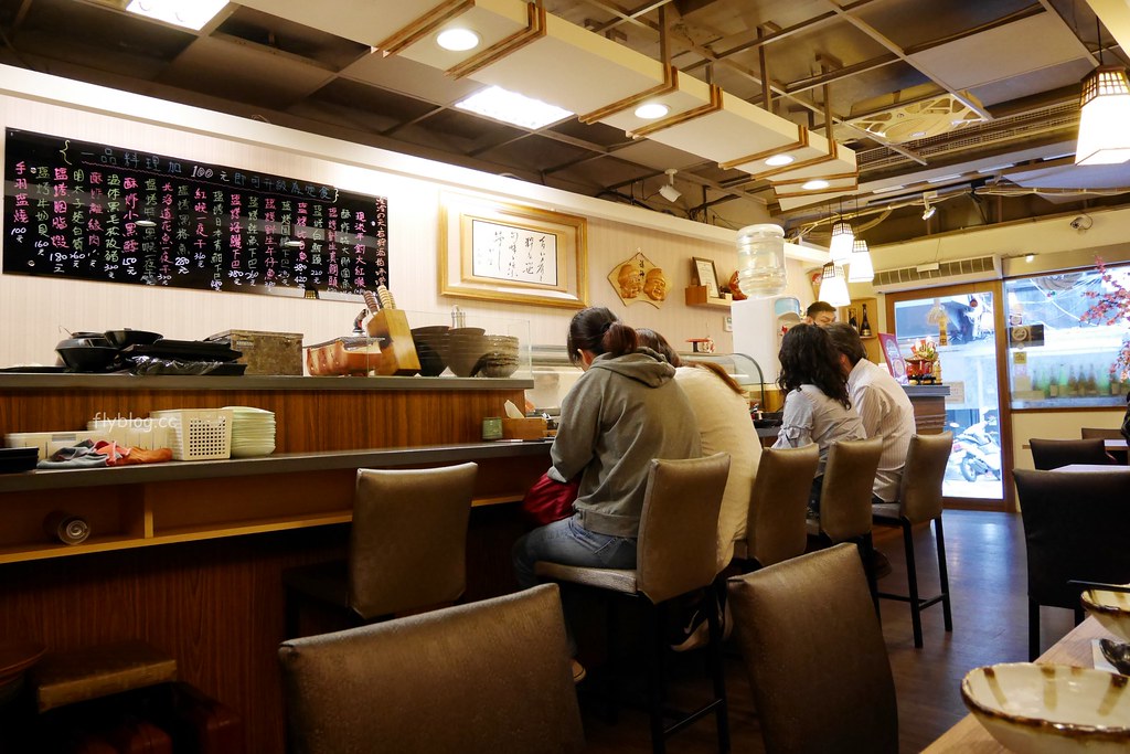 小六食堂|終於吃到傳說中的小六食堂,食材新鮮價格也不貴,根本CP值超高! @飛天璇的口袋