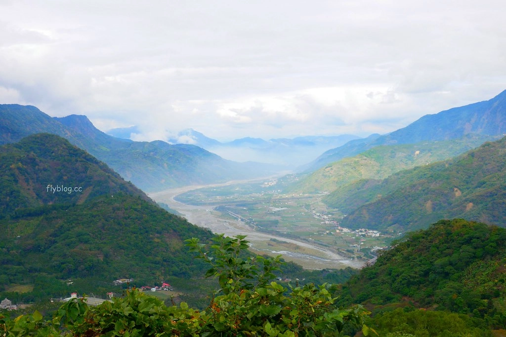 【南投信義】烏松崙石家梅園,南投三大賞梅景點之一,居高鄰下鳥瞰陳友蘭溪之美 @飛天璇的口袋