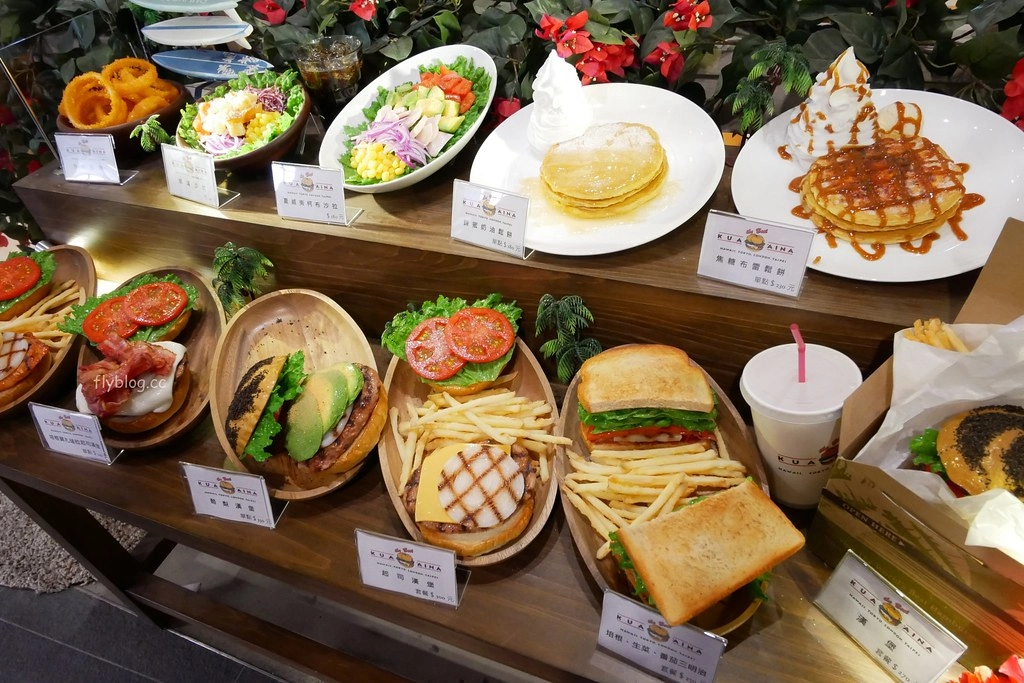 【台中梧棲】Kua-Aina 夏威夷漢堡,連歐巴馬都愛的夏威夷漢堡,還可以欣賞三井outlet無敵海景 @飛天璇的口袋
