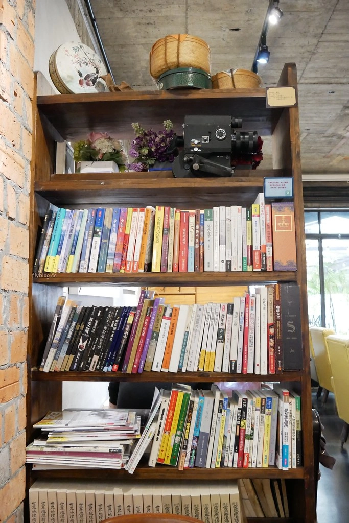 特有種商行|魏德聖導演開的餐廳,從台南搬到台北,結合美食、藝文、電影和音樂 @飛天璇的口袋