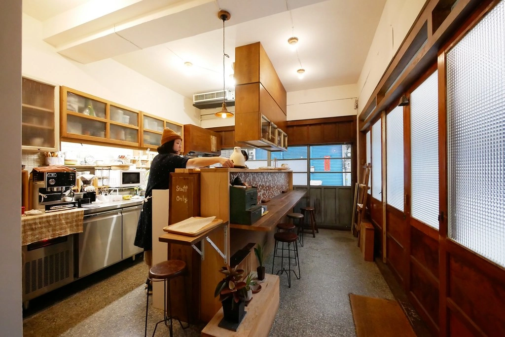 Kichi|隱藏北屯巷弄裡的「Kichi鬆餅」,招牌日式厚鬆餅QQ的很好吃 @飛天璇的口袋