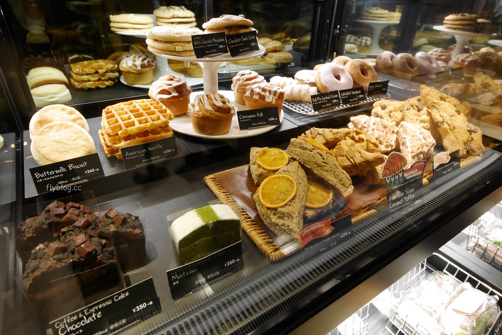 日本京都|二年坂星巴克.全球唯一有榻榻米座椅的星巴克,京都二年坂ヤサカ茶屋店 @飛天璇的口袋