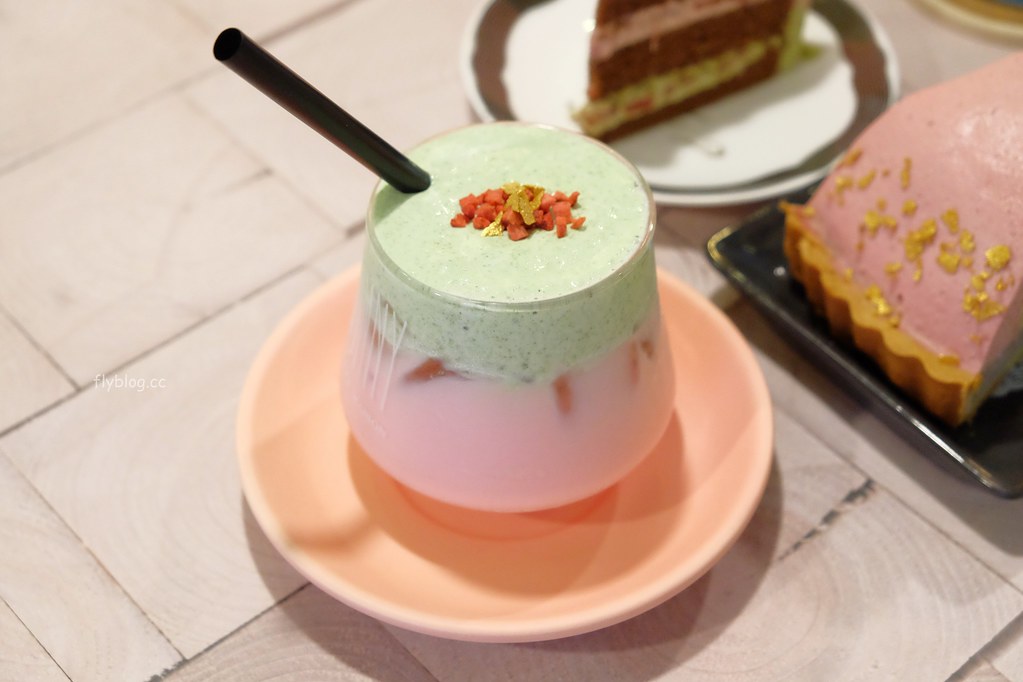 PIEPAI Cafe┃桃園美食:超夢幻網美咖啡館,桃園IG打卡名店,甜點夢幻又好拍,寵物友善餐廳 @飛天璇的口袋