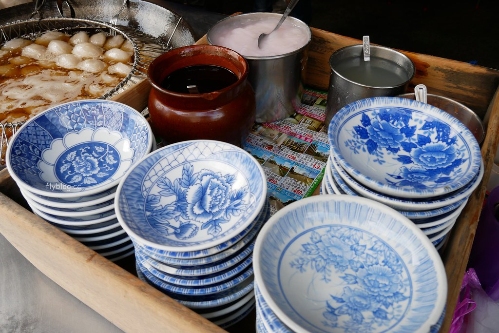 董家肉圓|水里必吃「董家肉圓」三哥的店,吃完肉圓皮再加大骨湯 @飛天璇的口袋