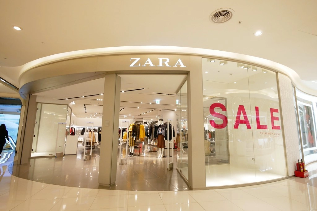 大江購物中心┃桃園旅遊:三大休閒服飾品牌齊聚,結合親子、購物、美食、生活、娛樂,免停車費超貼心,假日全家休閒的好地方 @飛天璇的口袋