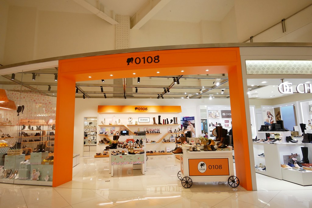 大江購物中心┃桃園旅遊:三大休閒服飾品牌齊聚,結合親子、購物、美食、生活、娛樂,免停車費超貼心,假日全家休閒的好地方 @飛天璇的口袋