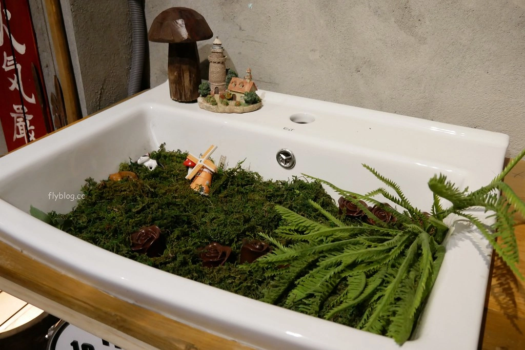 特有種商行|魏德聖導演開的餐廳,從台南搬到台北,結合美食、藝文、電影和音樂 @飛天璇的口袋