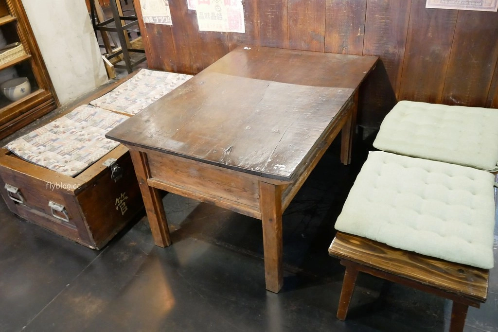 特有種商行|魏德聖導演開的餐廳,從台南搬到台北,結合美食、藝文、電影和音樂 @飛天璇的口袋