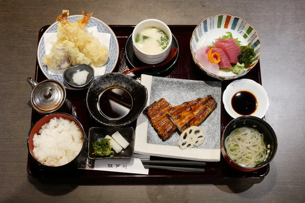 江戶川鰻魚飯|來自日本京都的60年超人氣老店,海外一號店進駐台北免出國就吃的到 @飛天璇的口袋