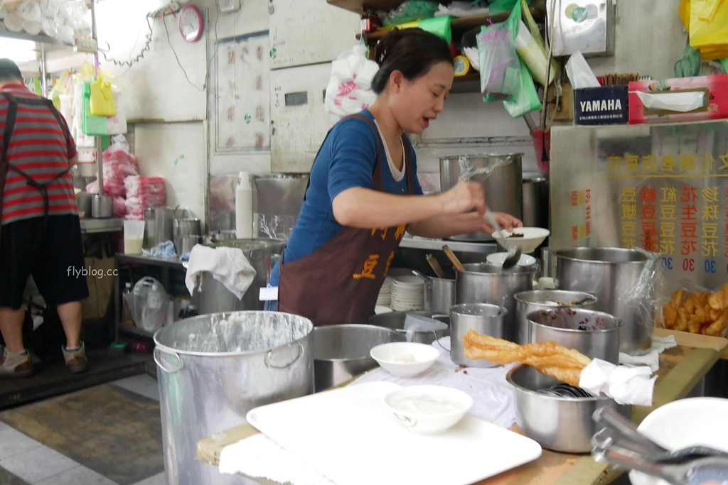 嘉義東區|阿娥豆花.搬到新址重新開幕,文化路夜市60年人氣豆花 @飛天璇的口袋