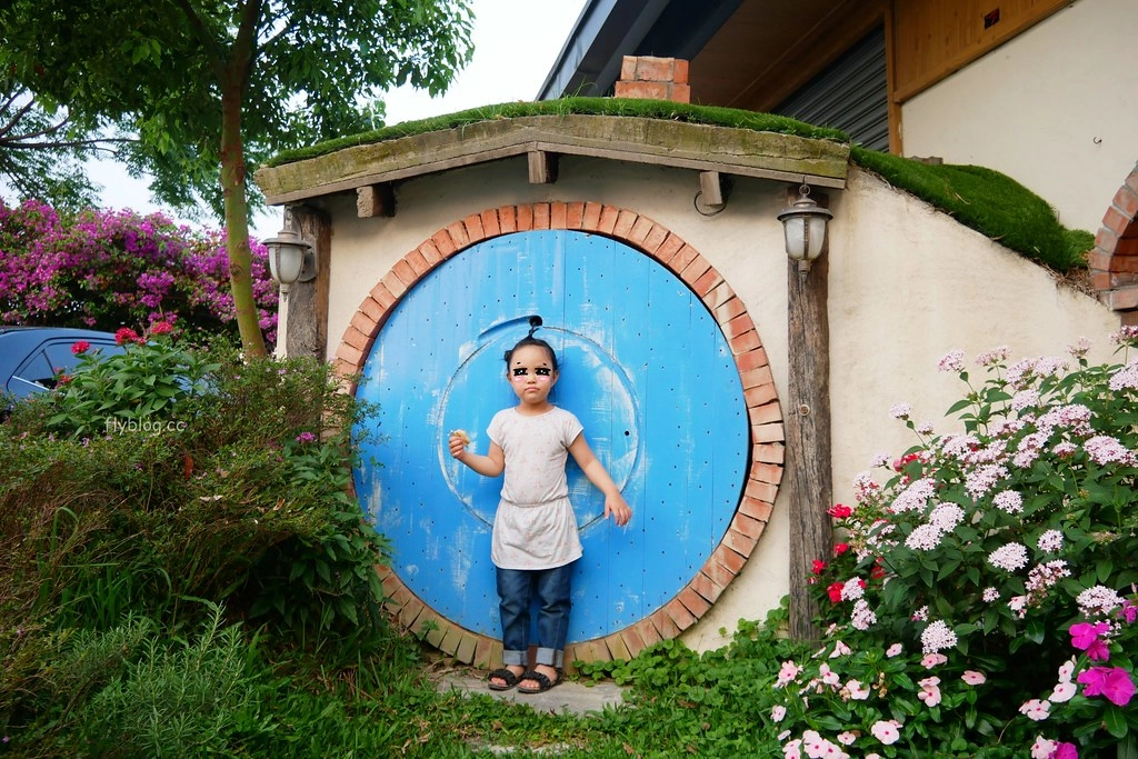 南投草屯|田間小路五十一號麵包研究所.隱身草屯田野小路的麵包店,魔戒哈比村造型麵包工房 @飛天璇的口袋