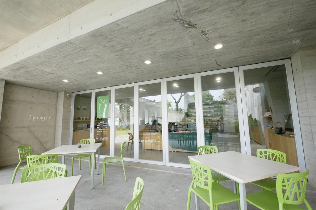 南投草屯|毓繡美術館.2016台灣建築大賞首獎,漂亮的清水模建築工法,南投草屯熱門IG打卡景點(需預約) @飛天璇的口袋