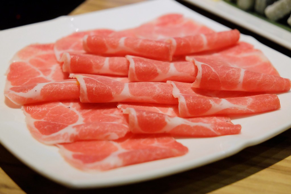 22:02火鍋。樂活|麻辣火鍋也可以吃的很有質感,台北超人氣麻辣火鍋店推薦 @飛天璇的口袋