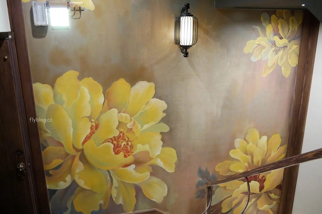 【台中中區】瓦庫麻辣鍋,瓦庫道地重慶麻辣火鍋,享受四川寬窄巷子用餐氛圍 @飛天璇的口袋