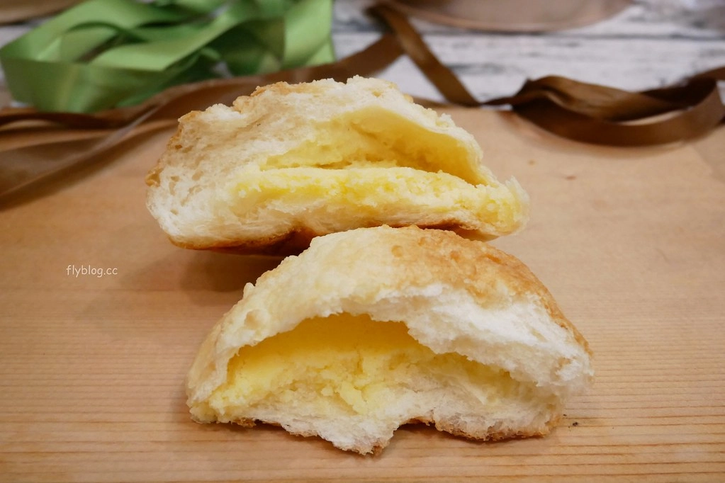 南投草屯|田間小路五十一號麵包研究所.隱身草屯田野小路的麵包店,魔戒哈比村造型麵包工房 @飛天璇的口袋