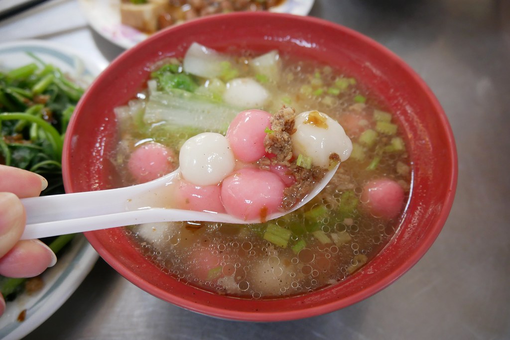 台中西區|味香鮮肉湯圓.第五市場20幾年傳統麵店,還有古早味三種冰 @飛天璇的口袋
