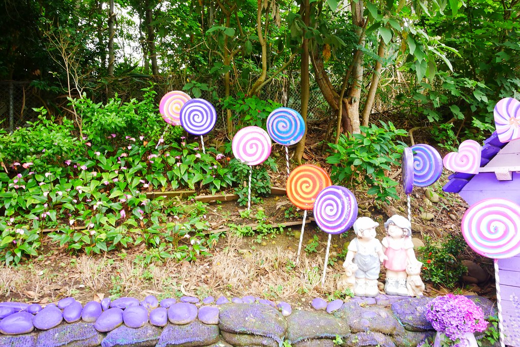 【苗栗西湖】噢哈娜咖啡屋,浪漫紫色愛情傘、夢幻紫色步道、季節限定紫藤花…苗栗情侶約會親子旅遊的好地方 @飛天璇的口袋