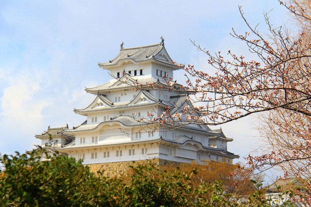 日本兵庫|姬路城,日本第一大名城,雪白外觀又稱白鷺城(含交通方式、美食推薦、拍照地點) @飛天璇的口袋