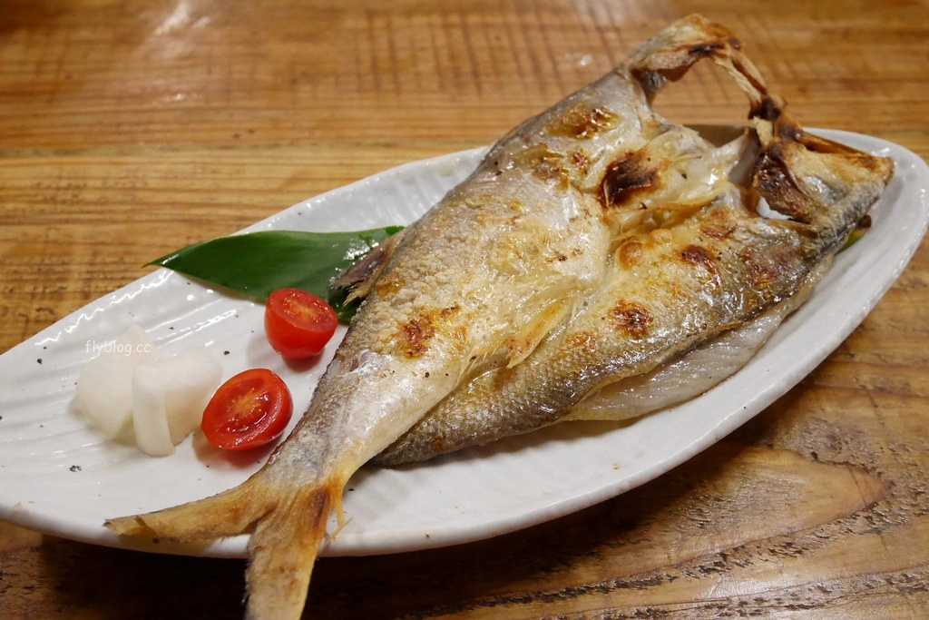 食不厭┃金瓜石美食:九份金瓜石的深夜食堂,位於山裡的隱藏版美食,Google評價4.4顆星 @飛天璇的口袋