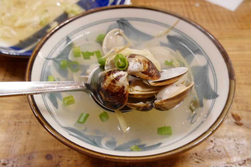 食不厭┃金瓜石美食:九份金瓜石的深夜食堂,位於山裡的隱藏版美食,Google評價4.4顆星 @飛天璇的口袋