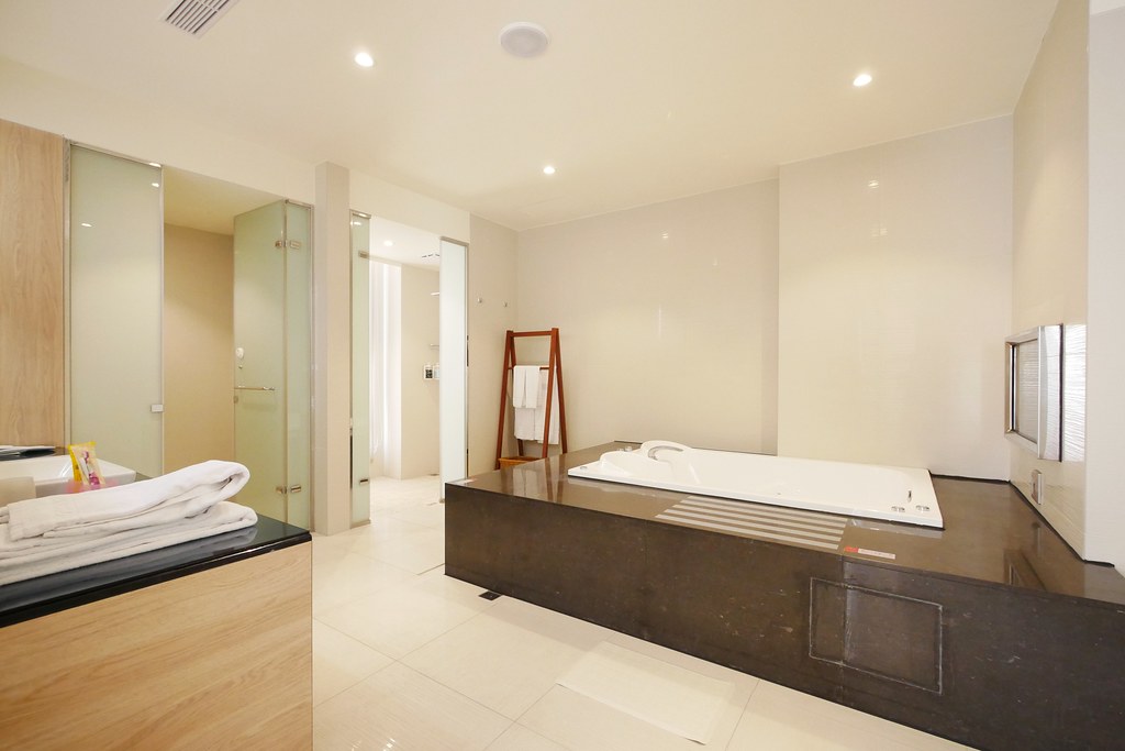 【嘉義東區】繪日之丘天成文旅:超唯美親子飯店,房間附溜滑梯小帳篷,還有超大浴缸可以泡澡 @飛天璇的口袋