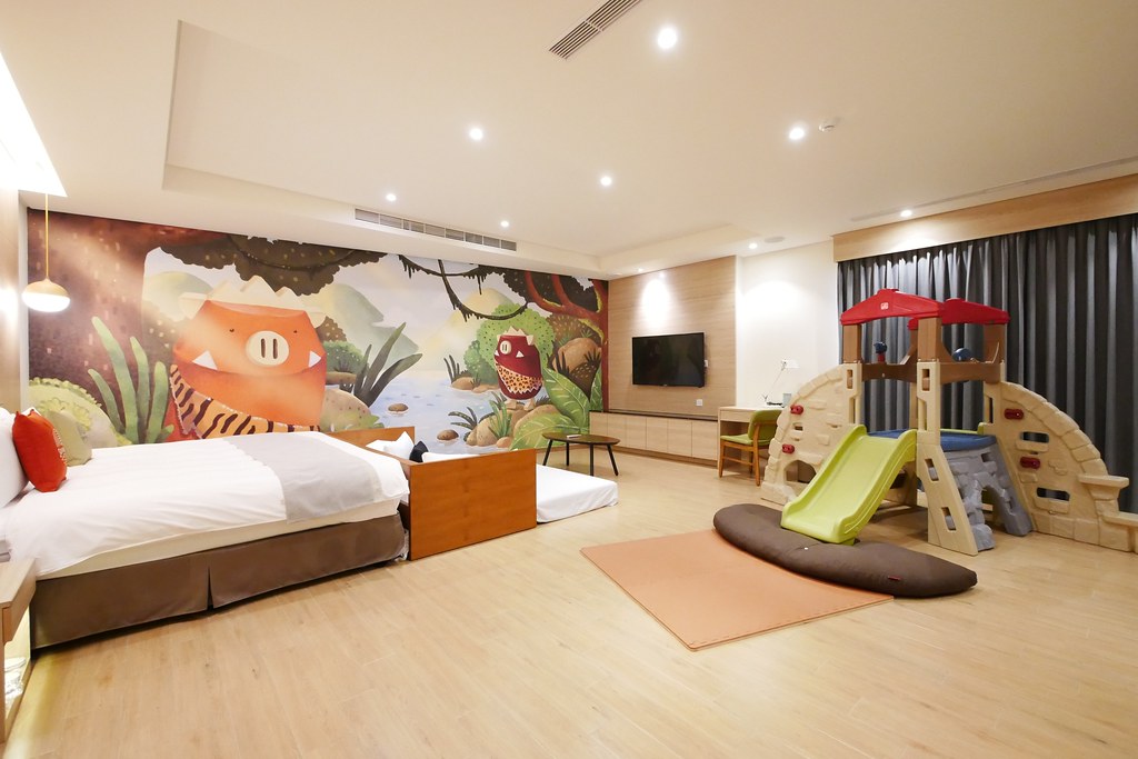 【嘉義東區】繪日之丘天成文旅:超唯美親子飯店,房間附溜滑梯小帳篷,還有超大浴缸可以泡澡 @飛天璇的口袋