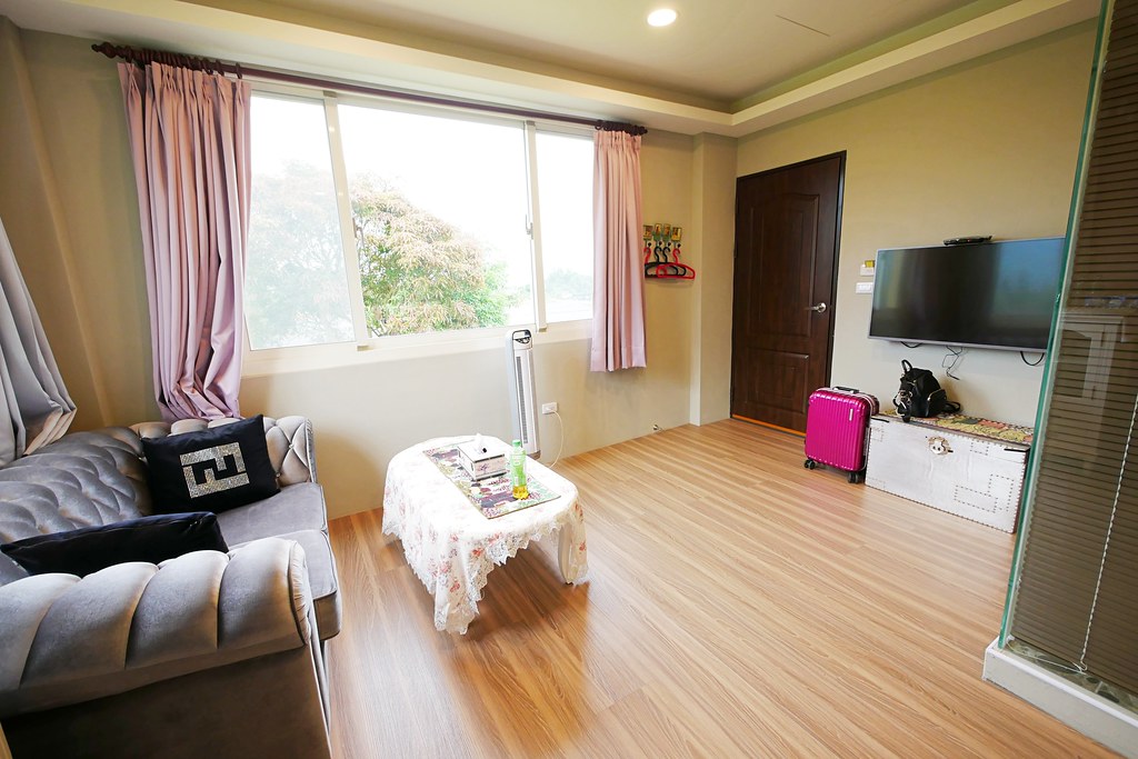 【花蓮壽豐】伊莉莎白小屋~花蓮壽豐歐式建築民宿,房間溫馨可愛還有前庭草皮 @飛天璇的口袋