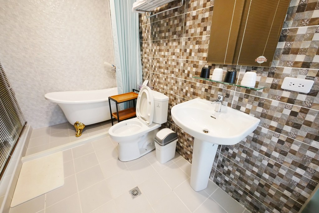 【花蓮壽豐】伊莉莎白小屋~花蓮壽豐歐式建築民宿,房間溫馨可愛還有前庭草皮 @飛天璇的口袋