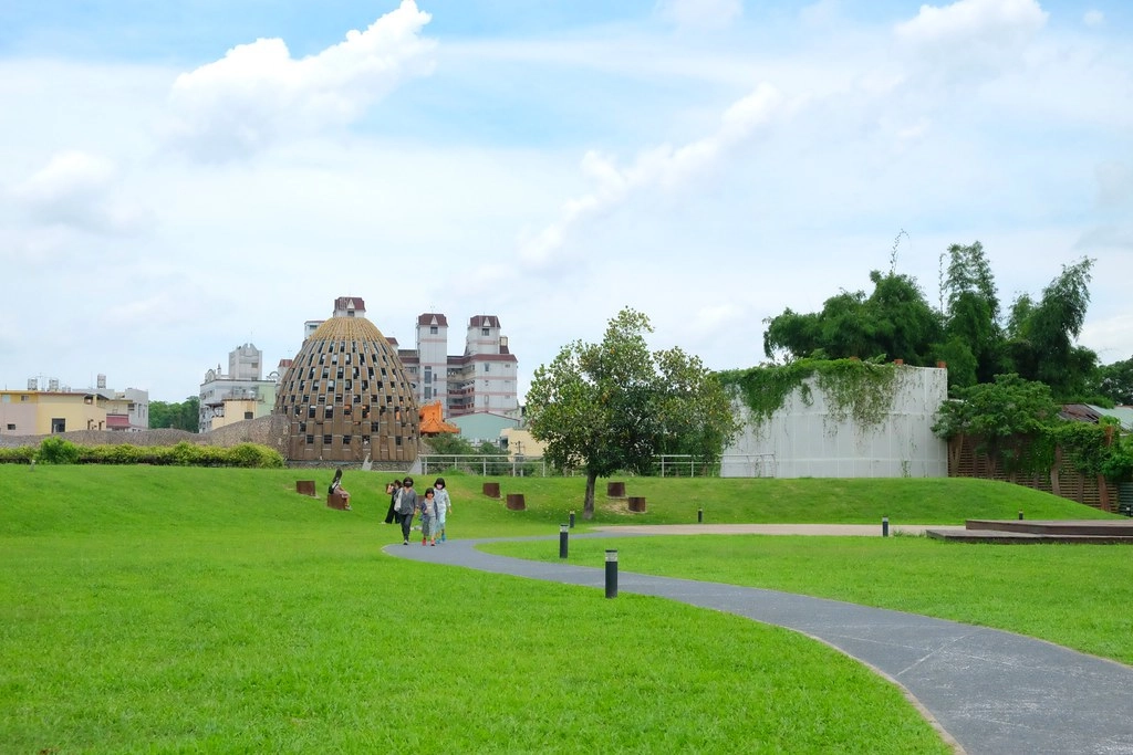 嘉義東區|森林之歌.IG網美打卡嘉義熱門景點,漂亮又浪漫的裝置藝術 @飛天璇的口袋