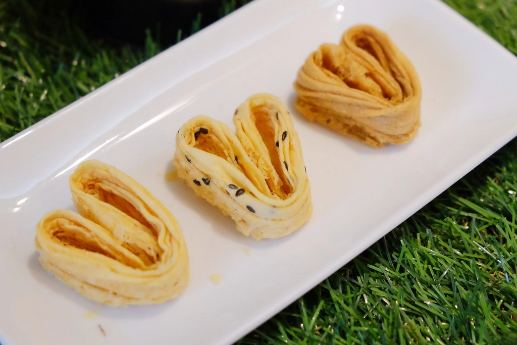 台中西屯|酒飽甜製菓所.100%日本鳥越麵粉製作,好吃又可愛的微笑蛋捲 @飛天璇的口袋