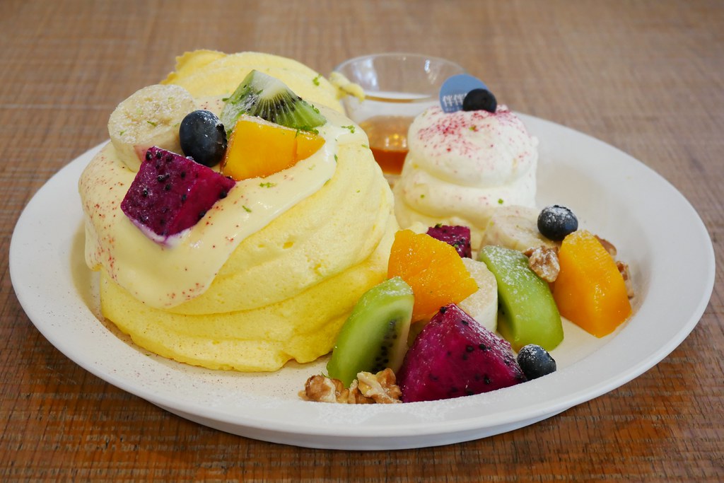 嘉義西區|伴伴鬆餅:老宅賦與新生命,嘉義超人氣鬆餅店,等待絕對是值得的 @飛天璇的口袋